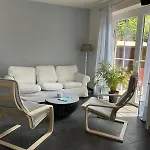 Haus Am Dorfteich B Eingefriedet Fehmarn