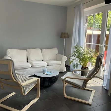 Haus Am Dorfteich B Eingefriedet Fehmarn