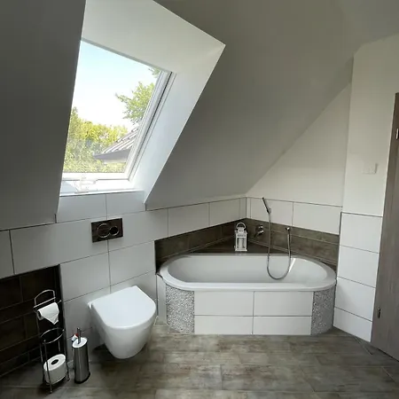 Haus Am Dorfteich B Eingefriedet *