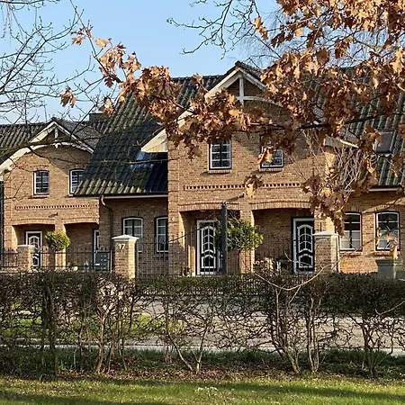 Haus Am Dorfteich B Eingefriedet Ferienhaus Fehmarn