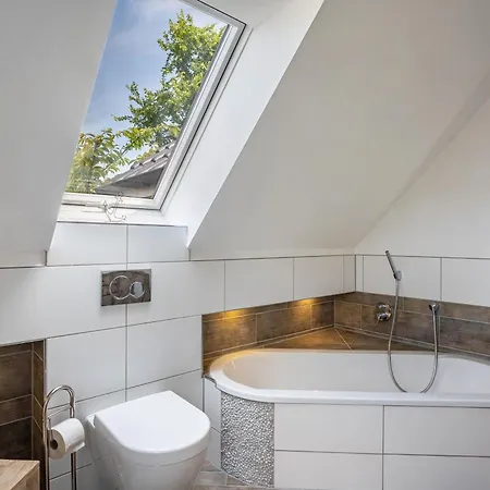 Ferienhaus Haus Am Dorfteich B Eingefriedet Fehmarn