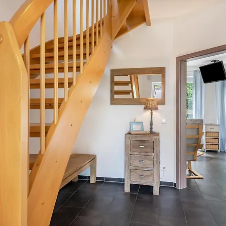 Haus Am Dorfteich B Eingefriedet Fehmarn