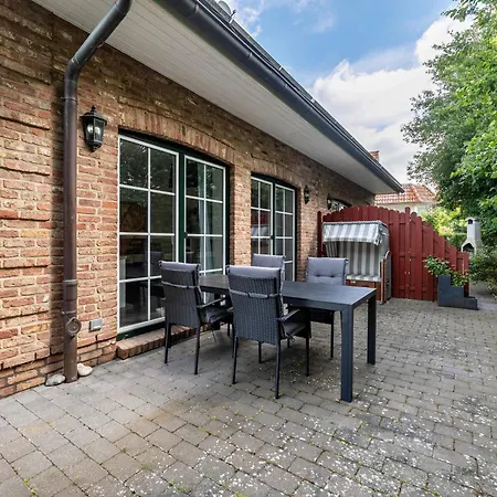 Haus Am Dorfteich B Eingefriedet