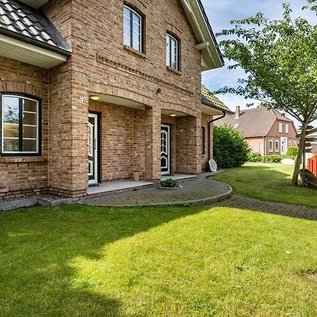 Haus Am Dorfteich B Eingefriedet Ferienhaus Fehmarn