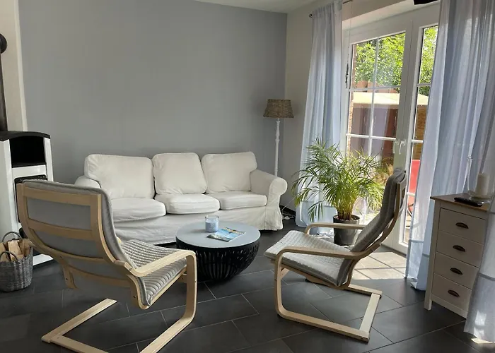 Haus Am Dorfteich B Eingefriedet Vakantiehuis Fehmarn