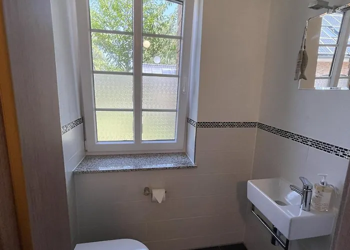 Haus Am Dorfteich B Eingefriedet *